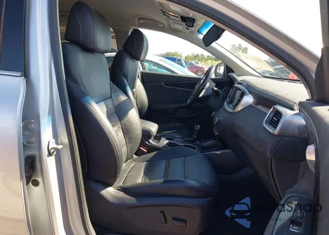 2017 Kia Sorento 3.3L Ex from USA, damaged, VIN 5XYPH4A59HG234524